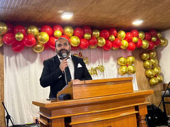 Pr. Ruben Valderrama